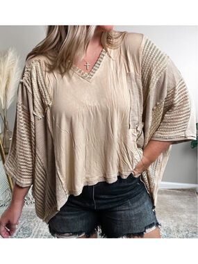 POL Boho Oversized Tunic Top Beige Crochet Trim V-Neck Hi-Low Hem Size L